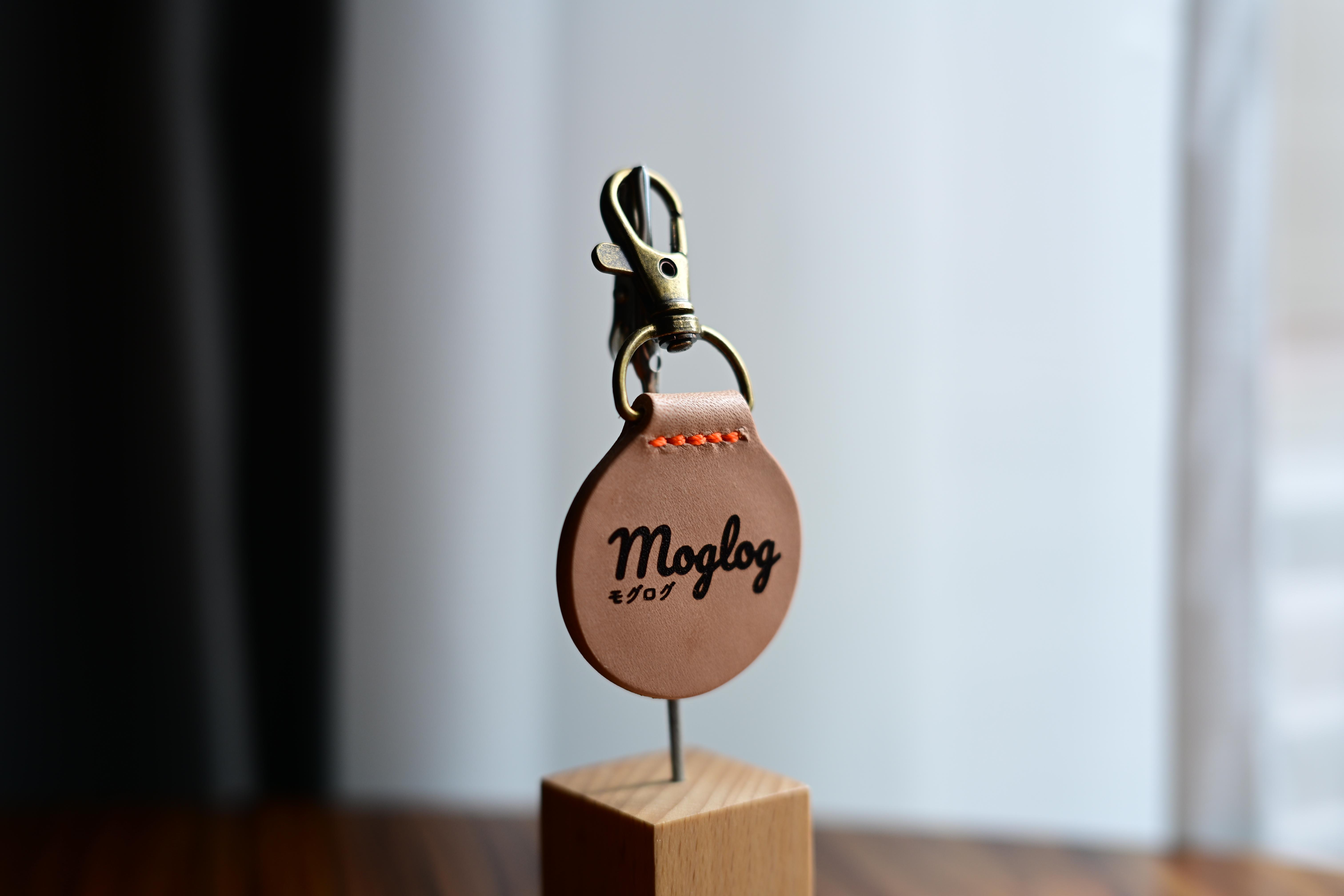 moglog×dot designコラボキーホルダー